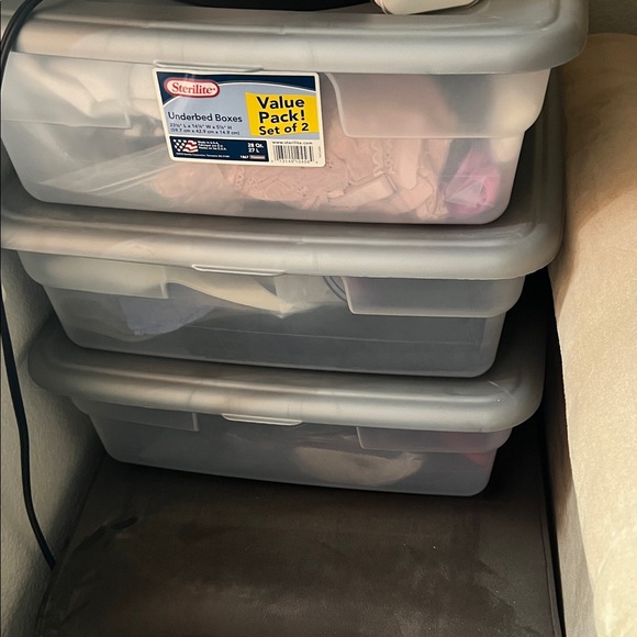 Box of great items Clothing Bundle - Picture 11 of 12